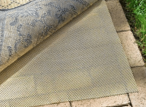 Safavieh outdoor rug pad