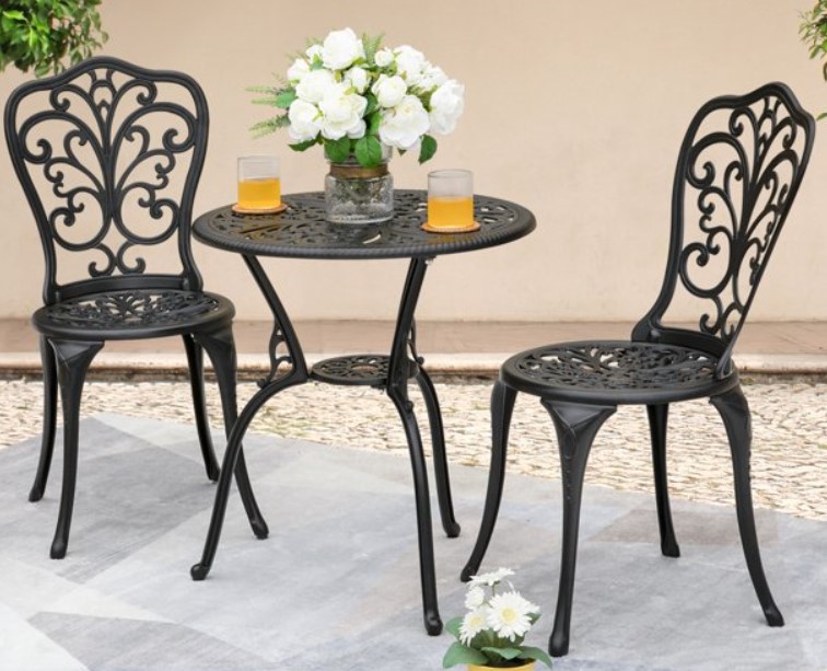 Creative Ways To Decorate A Patio Bistro Set