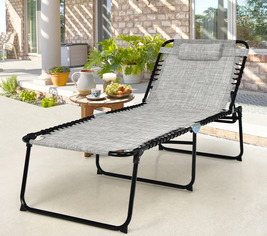 Costway folding lounge chair with pillow